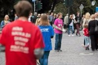 Ogłoszenie fizycznej pracy w Niemczech dla studentów bez języka Berlin rozdawanie ulotek